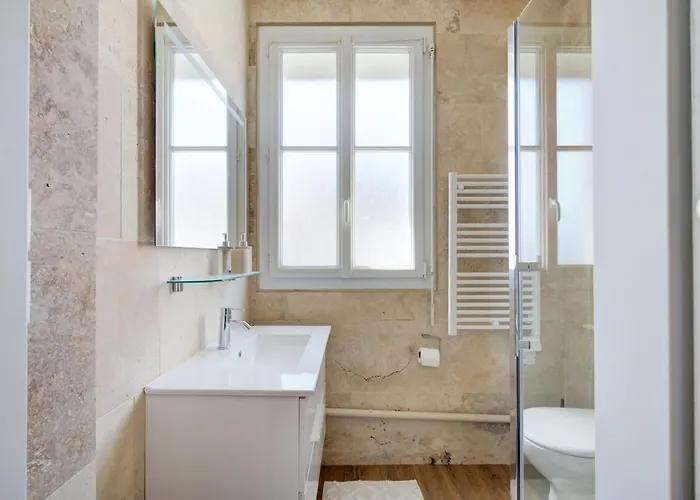 Appartement - 800 M Gare - Parking - Climatisé Tours