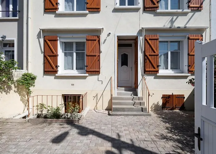 - 800 M Gare - Parking - Climatisé Tours